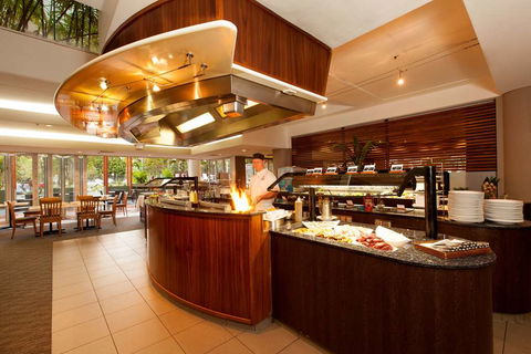 Rydges Esplanade Resort Cairns - Accommodation Batemans Bay 13