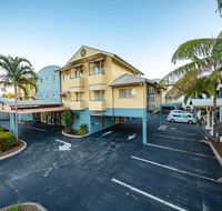 Cairns Queenscourt - Accommodation Batemans Bay