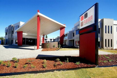 Platinum International - Accommodation Batemans Bay 2
