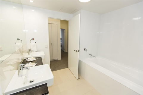Gladstone Central Plaza Apartment Hotel - Accommodation Batemans Bay 1