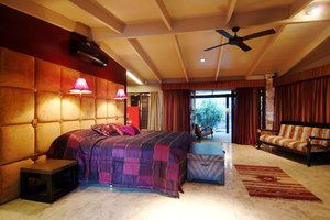 Trinity Beach Palace - Accommodation Batemans Bay 2
