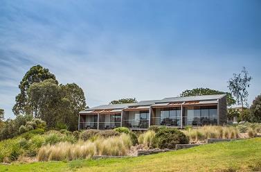 Royal Mail Hotel - Accommodation Batemans Bay 2