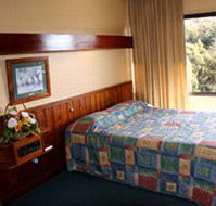 Village Family Motor Inn - Accommodation Batemans Bay