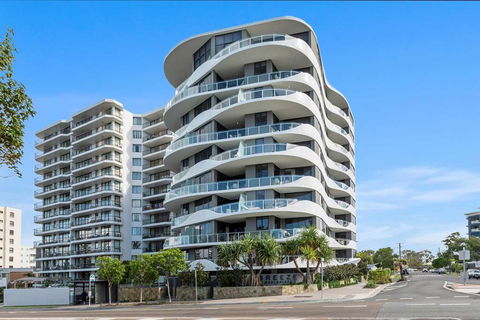Breeze Mooloolaba, An Ascend Hotel - Accommodation Batemans Bay 0
