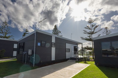 Discovery Parks Koombana Bay - Accommodation Batemans Bay 2