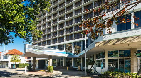 Pacific Hotel Cairns - Accommodation Batemans Bay 1