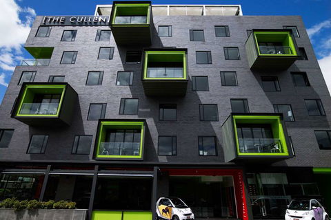 The Cullen Melbourne - Art Series - Accommodation Batemans Bay 1