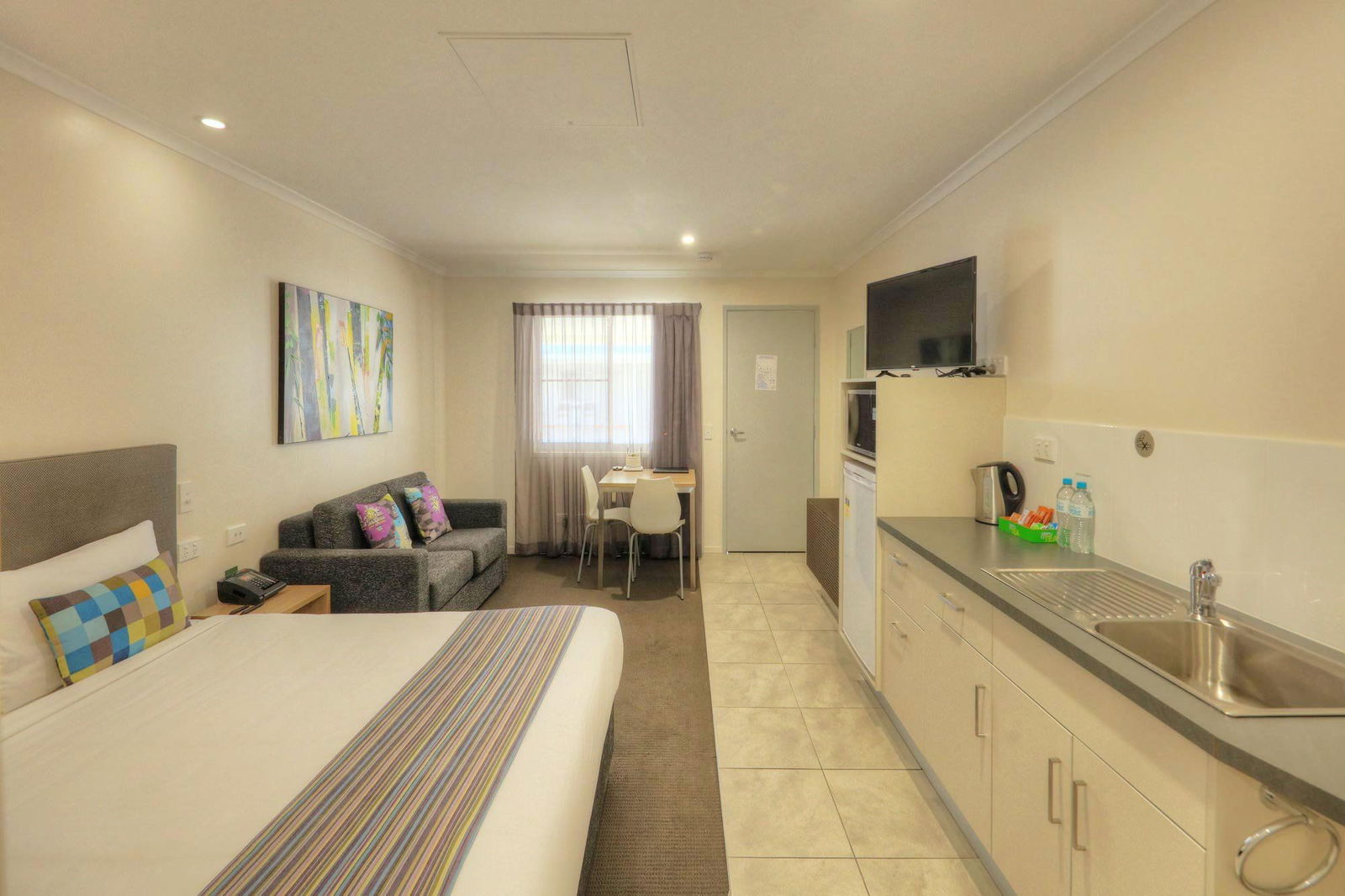 Hodgson QLD Accommodation Batemans Bay