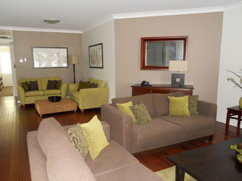 BeachView Apartments At Villa Paradiso - Accommodation Batemans Bay 2