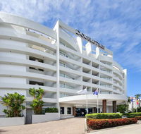 DoubleTree by Hilton Cairns - Accommodation Batemans Bay