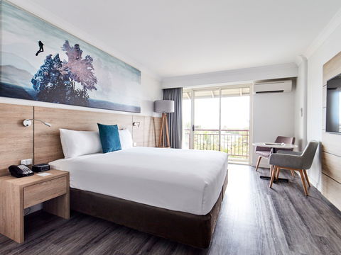 Novotel Cairns Oasis Resort - Accommodation Batemans Bay 1