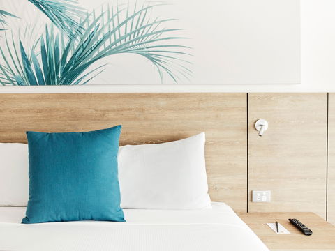 Novotel Cairns Oasis Resort - Accommodation Batemans Bay 2