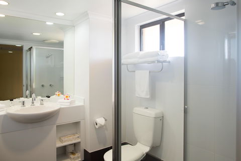 Palm Royale Cairns - Accommodation Batemans Bay 2