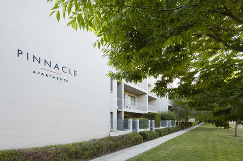 Pinnacle Apartments - Accommodation Batemans Bay 0