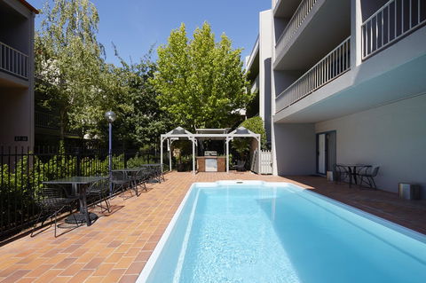 Pinnacle Apartments - Accommodation Batemans Bay 1