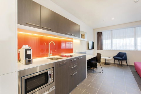 Abode Woden - Accommodation Batemans Bay 2