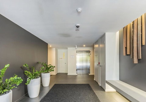 Modern Executive Apt@Barton*1BR*WiFi*Gym*Secure Parking*Canberra - Accommodation Batemans Bay 16