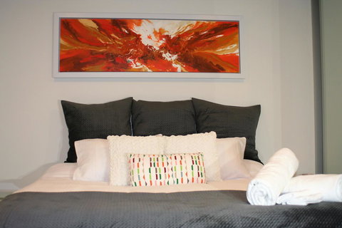 Modern Executive Apt@Barton*1BR*WiFi*Gym*Secure Parking*Canberra - Accommodation Batemans Bay 6