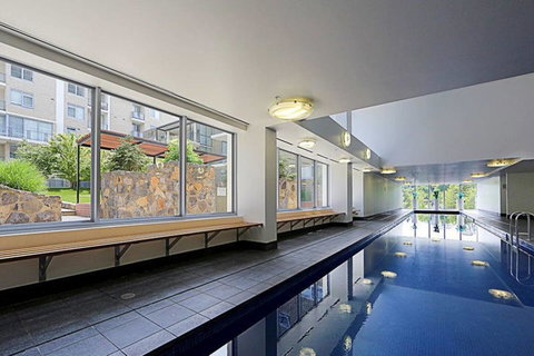 Spacious 1BR Stylish New Acton Apartment +Parking - Accommodation Batemans Bay 25