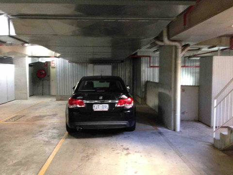 Spacious 1BR Stylish New Acton Apartment +Parking - Accommodation Batemans Bay 10