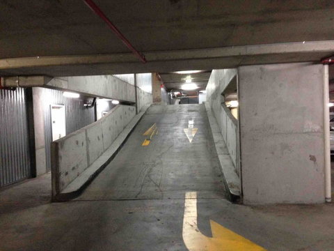 Spacious 1BR Stylish New Acton Apartment +Parking - Accommodation Batemans Bay 15