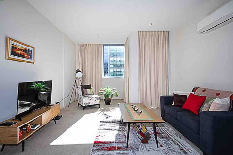 Spacious 1BR Stylish New Acton Apartment +Parking - Accommodation Batemans Bay 20