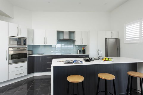 Mollymook Beachfront Penthouse 9 - Accommodation Batemans Bay 4