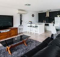 Lure Bed and Breakfast - Accommodation Batemans Bay
