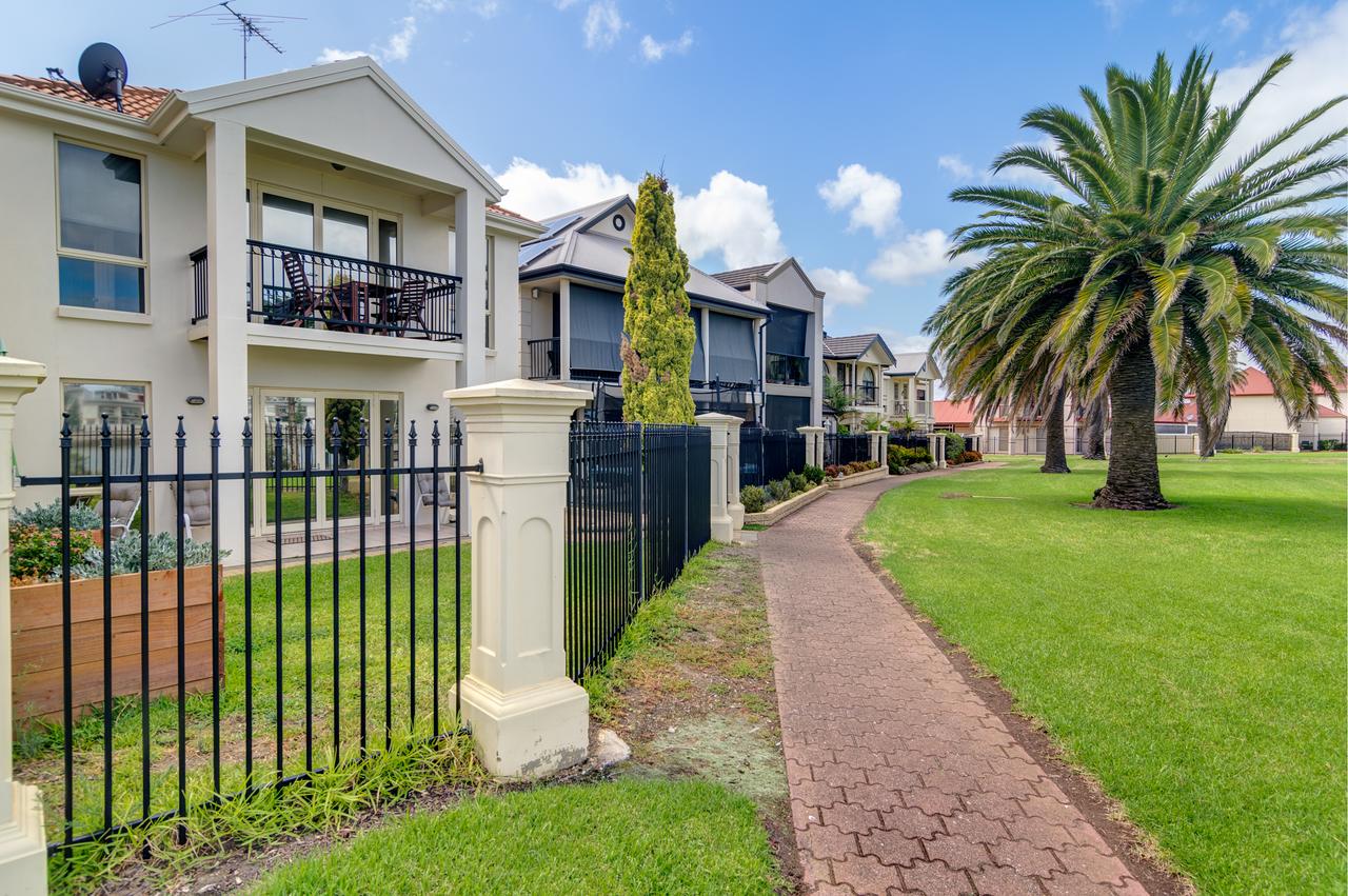 Athelstone SA Accommodation Batemans Bay