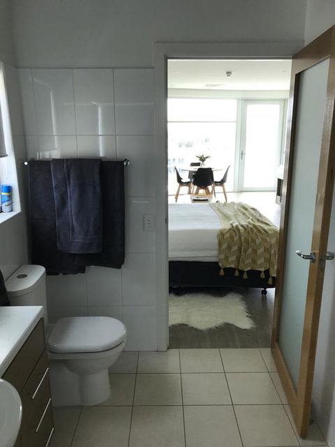 Ocean View Luxury Apartment & Suite - Accommodation Batemans Bay 18