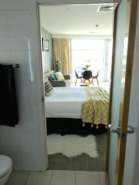 Ocean View Luxury Apartment & Suite - Accommodation Batemans Bay 16