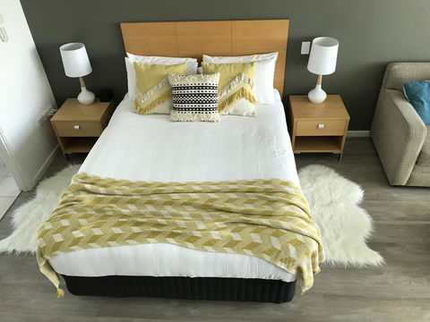 Ocean View Luxury Apartment & Suite - Accommodation Batemans Bay 29