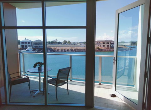 Wallaroo Marina Executive Apartments - Accommodation Batemans Bay 1