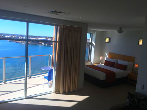 Wallaroo Marina Luxury Apartment - Accommodation Batemans Bay 18