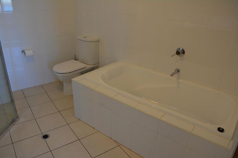 Wallaroo Marina Luxury Apartment - Accommodation Batemans Bay 23