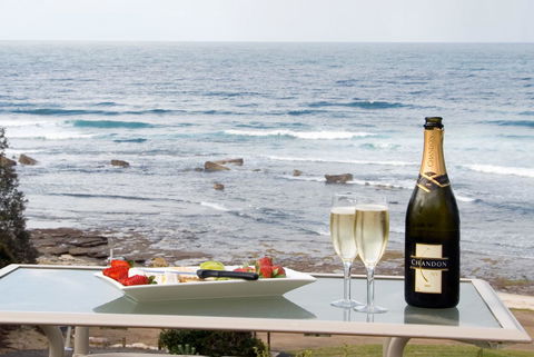 Mollymook Beach Waterfront - Accommodation Batemans Bay 9