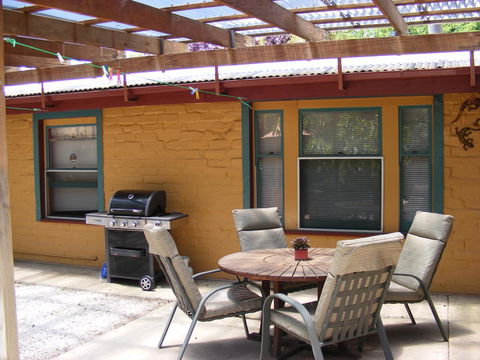 Trevalia Accommodation - Accommodation Batemans Bay 10