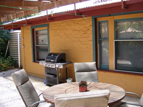 Trevalia Accommodation - Accommodation Batemans Bay 9