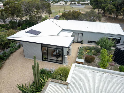 Sinclair Eco House - Accommodation Batemans Bay 6