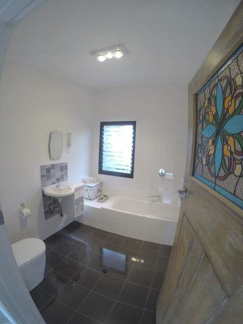 Sinclair Eco House - Accommodation Batemans Bay 7