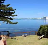 Bay 10 - Suites and Apartments - Accommodation Batemans Bay