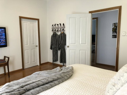 Jack\'s House 2 B&B In Mill Street - Accommodation Batemans Bay 5