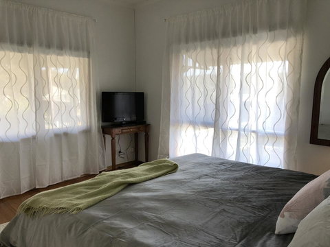 Jack\'s House 2 B&B In Mill Street - Accommodation Batemans Bay 4