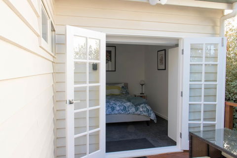 A Coonawarra Experience - Accommodation Batemans Bay 3