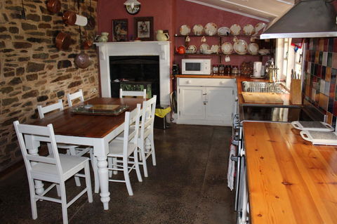 Hillside Cottage - Accommodation Batemans Bay 2