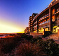 Oaks Plaza Pier - Accommodation Batemans Bay