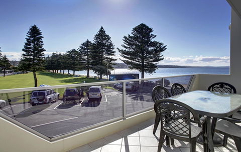 Tasman Beachside Apartment - Accommodation Batemans Bay 0