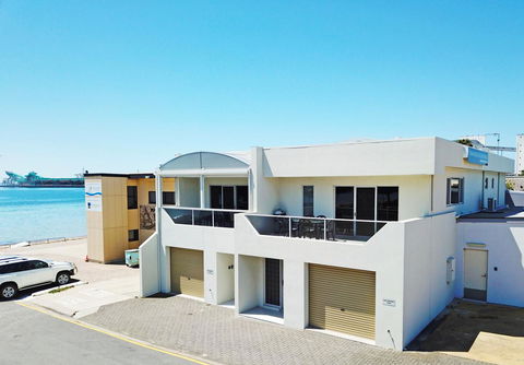 Tasman Beachside Apartment - Accommodation Batemans Bay 2