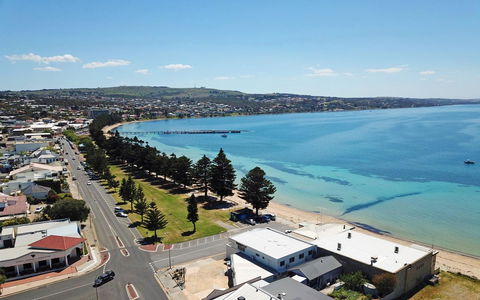 Tasman Beachside Apartment - Accommodation Batemans Bay 1