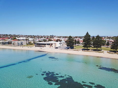 Tasman Beachside Apartment - Accommodation Batemans Bay 12